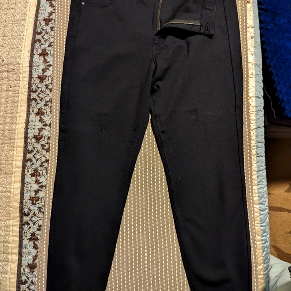Liverpool Skinny Knit Pant - Picture 1 of 4